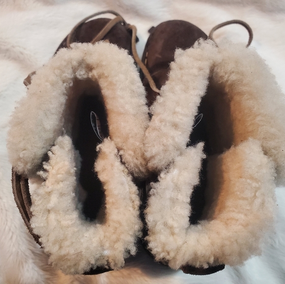 NWOT UGG Brown Boots - Picture 7 of 15